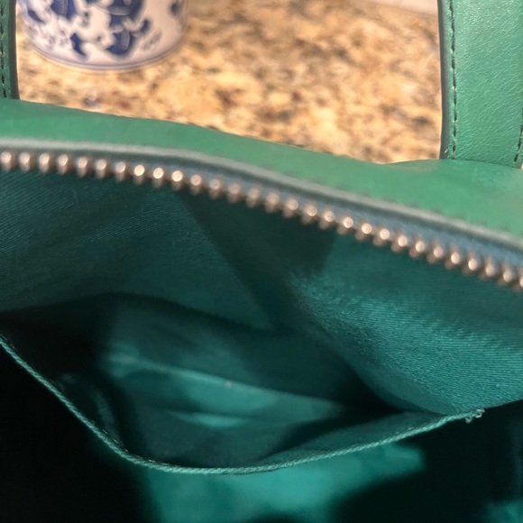 Fossil Satchel Tote - Picture 6 of 10